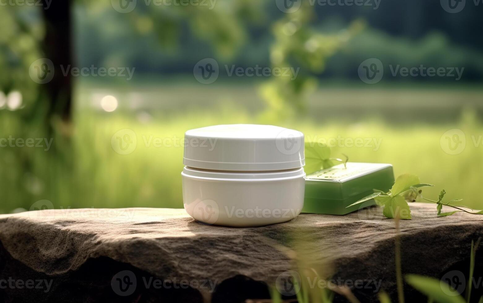 ai généré photo luxe crème pot sur le table derrière Naturel vert Contexte