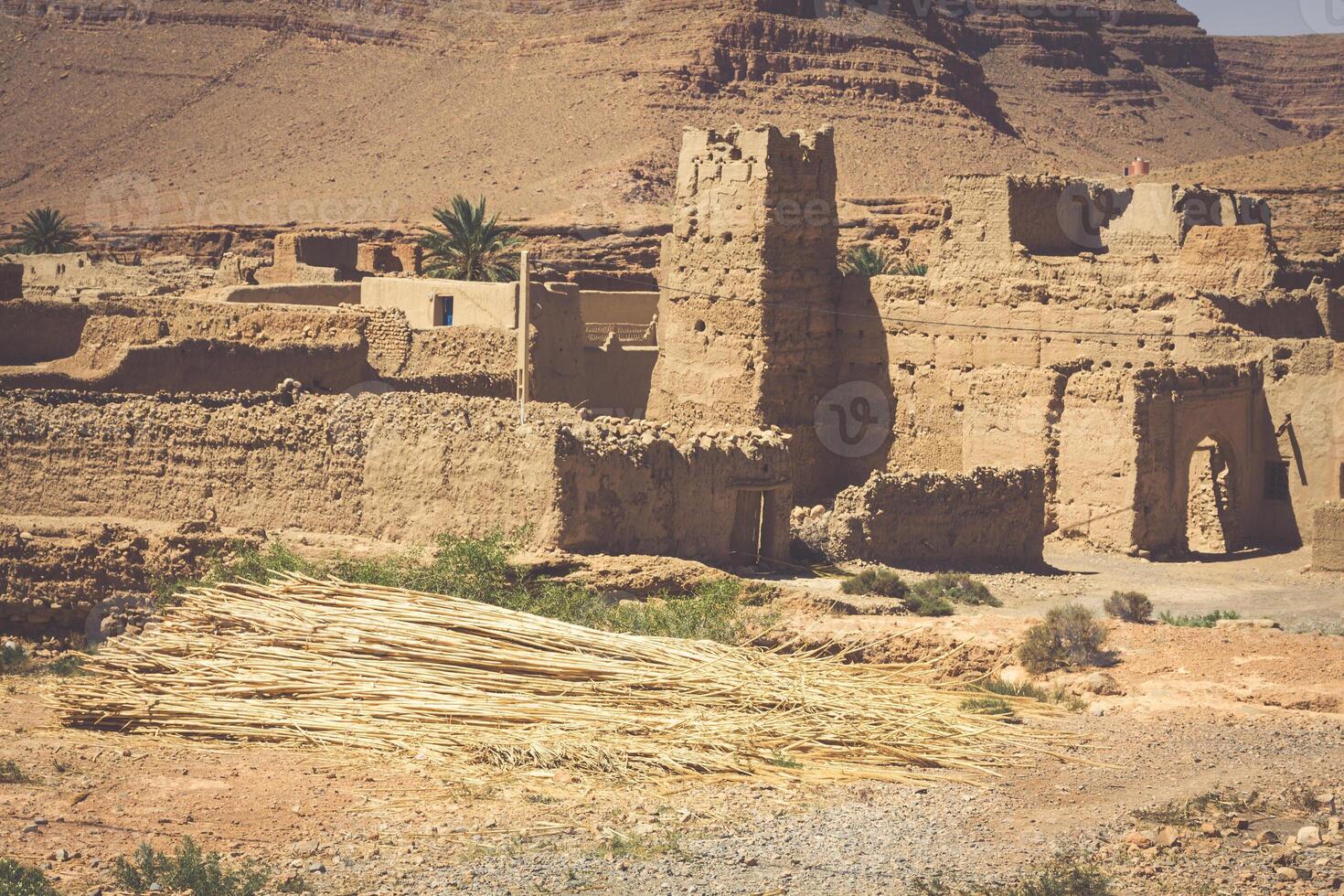 berbère villages dans le désert Maroc photo