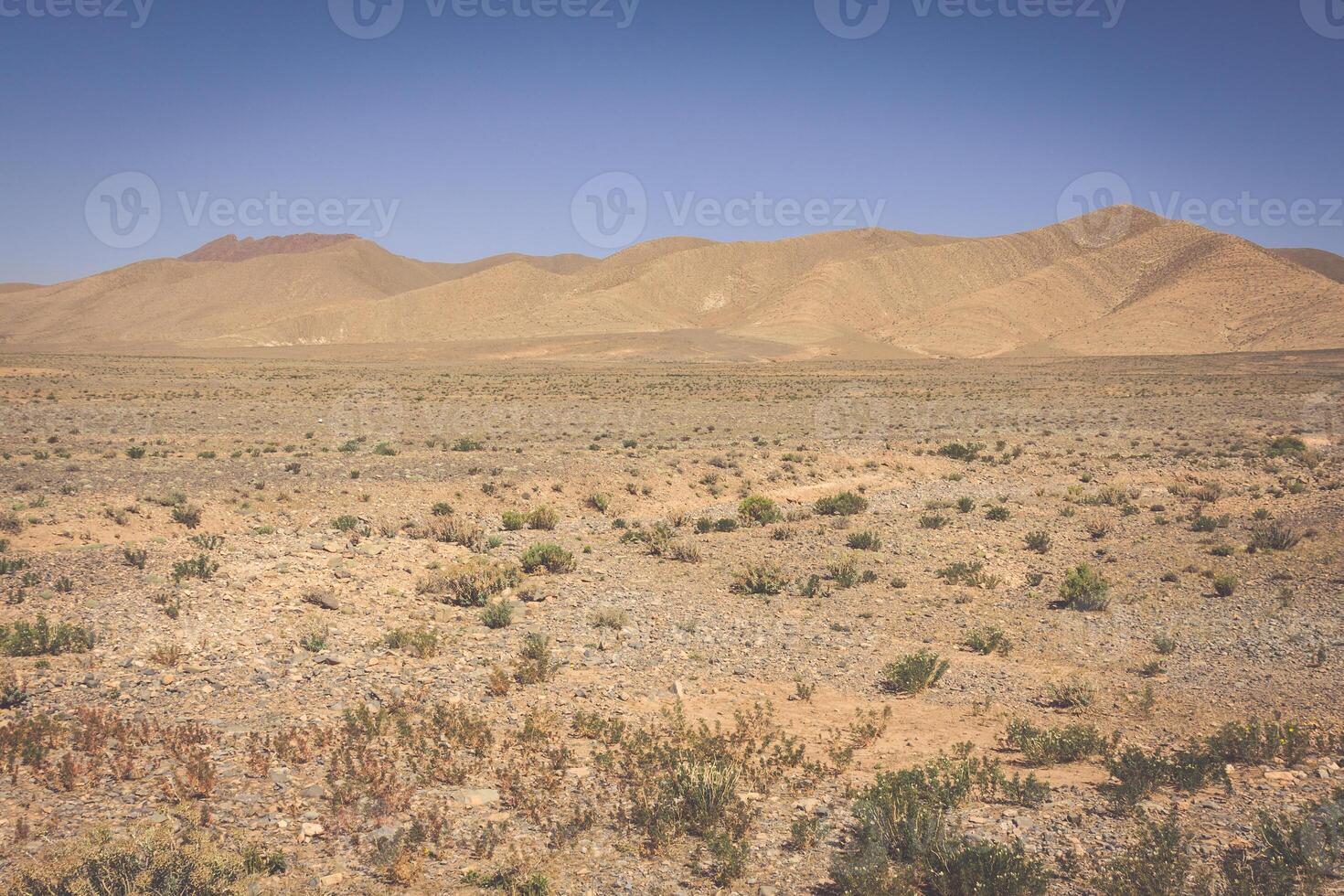 Maroc montagnes dans le désert photo