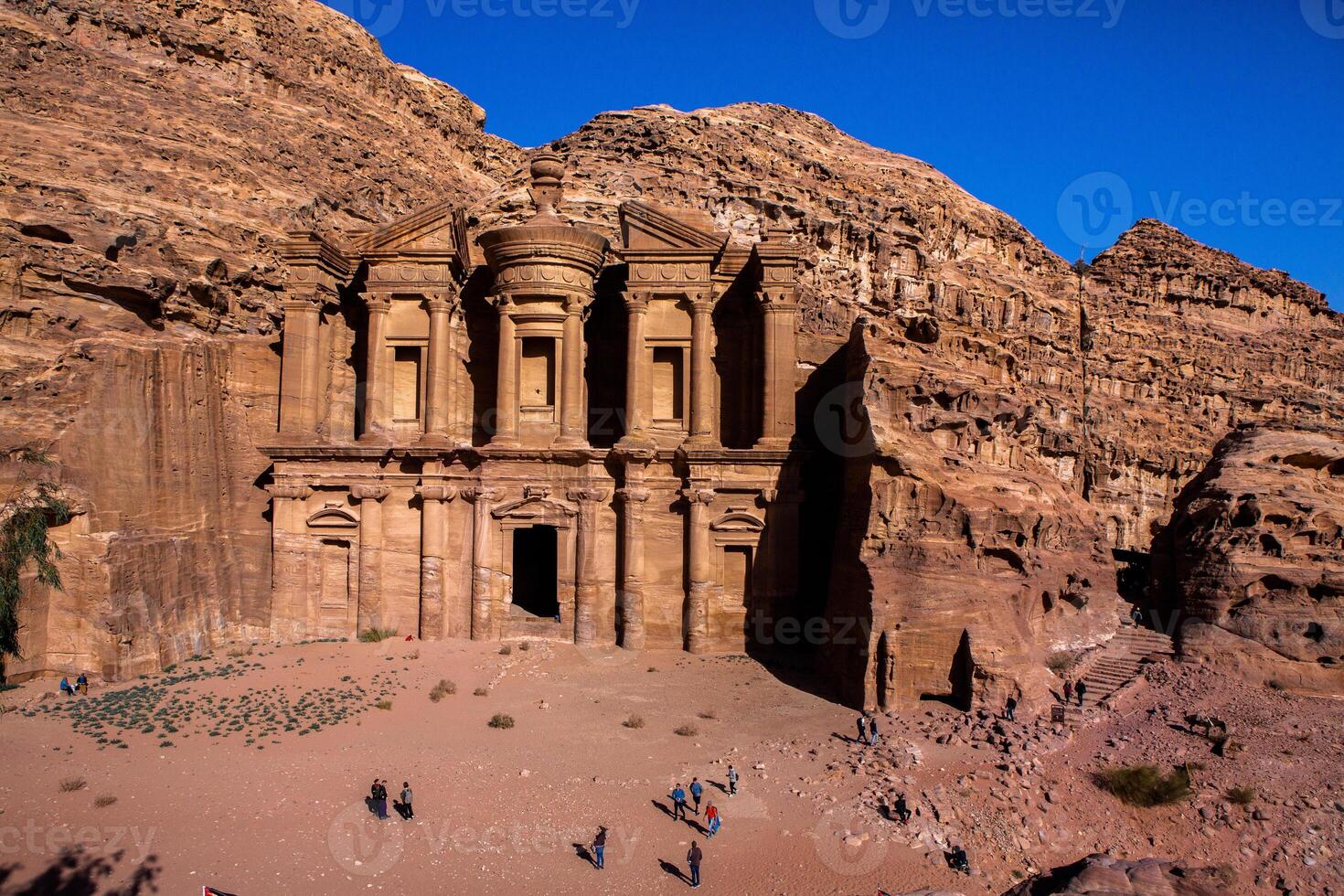 beauté de rochers et ancien architecture dans Pétra, Jordan. ancien temple dans Pétra, Jordan. photo