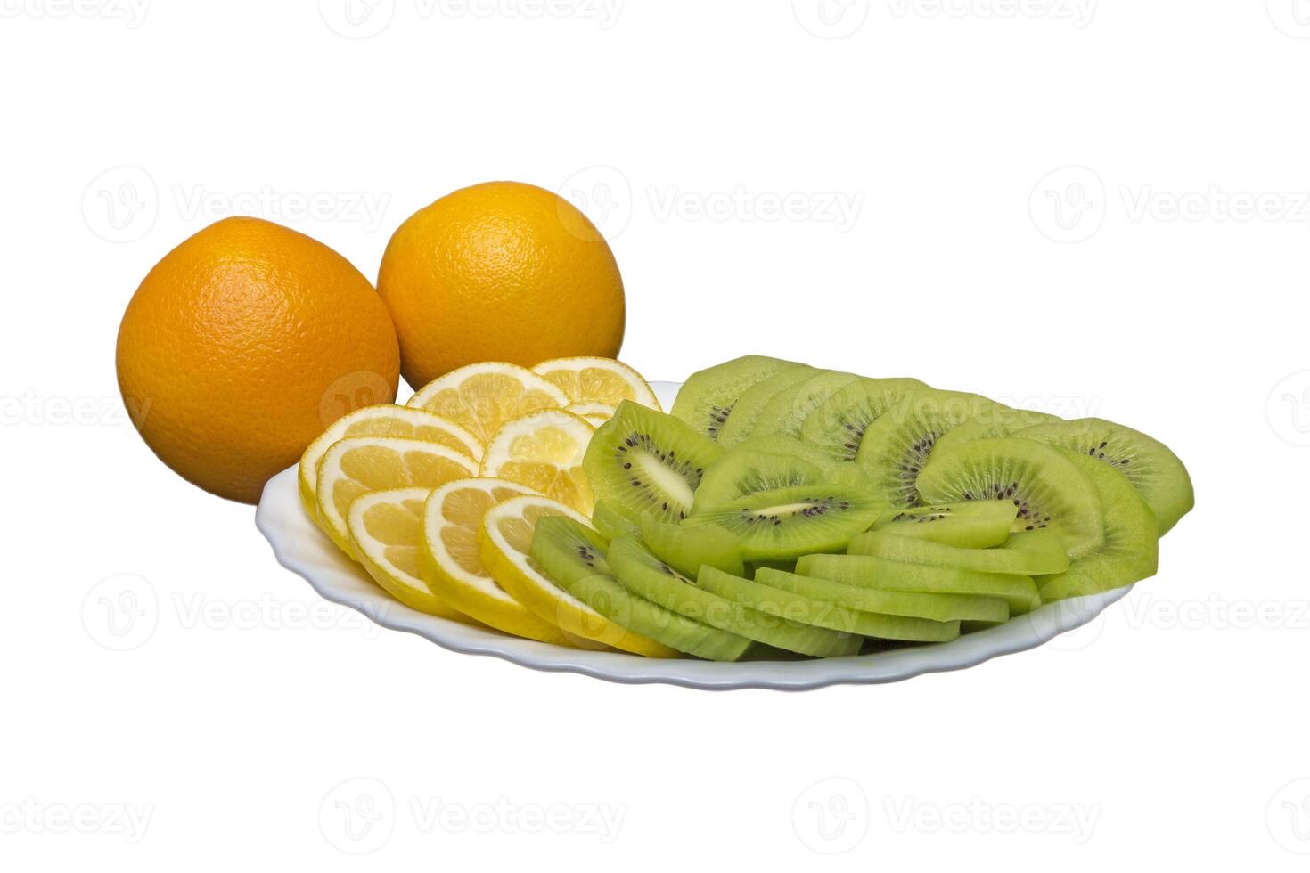 assortiment de exotique des fruits dans boîte isolé sur blanc photo