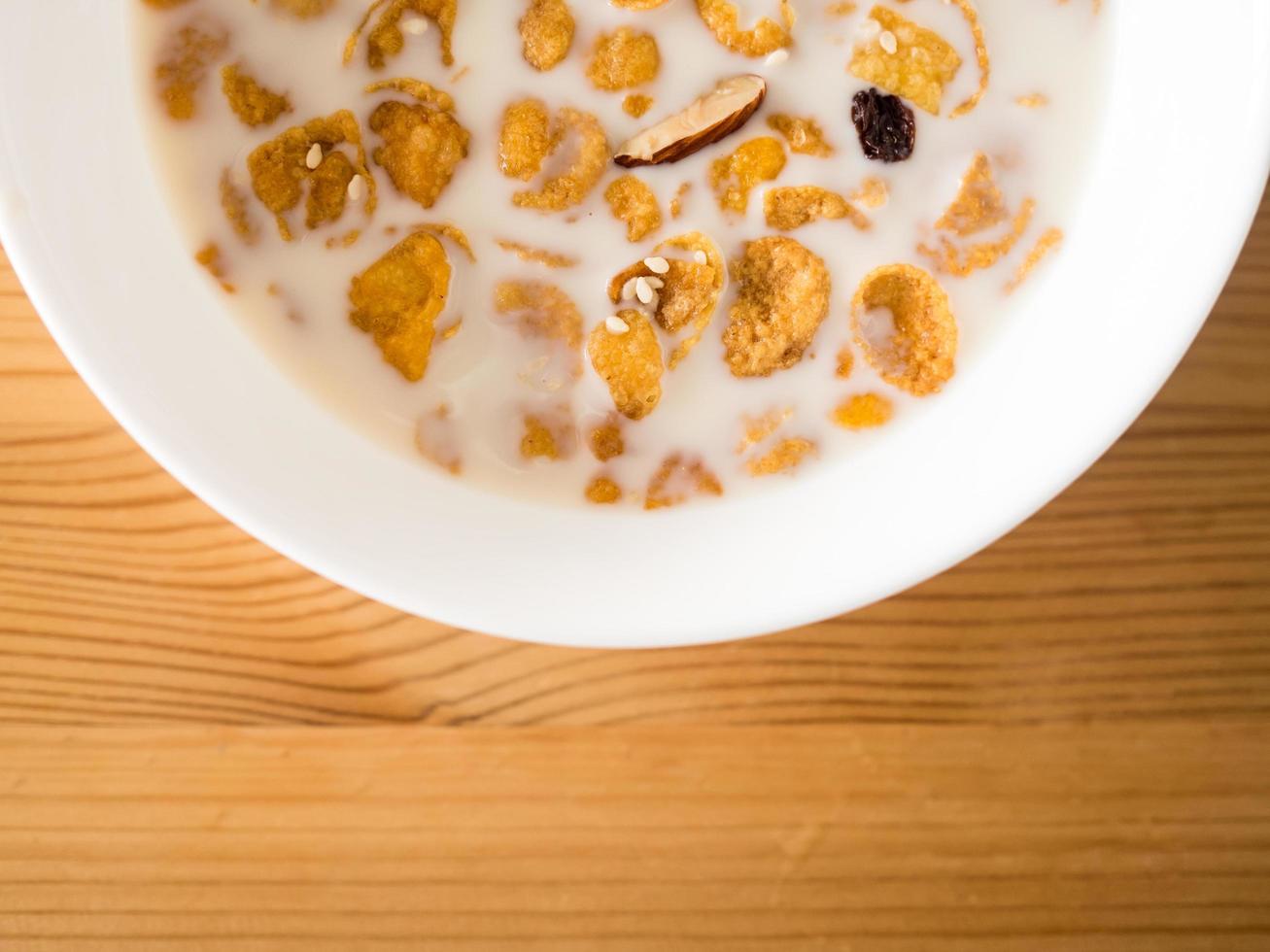 céréales de petit-déjeuner simples le matin. photo