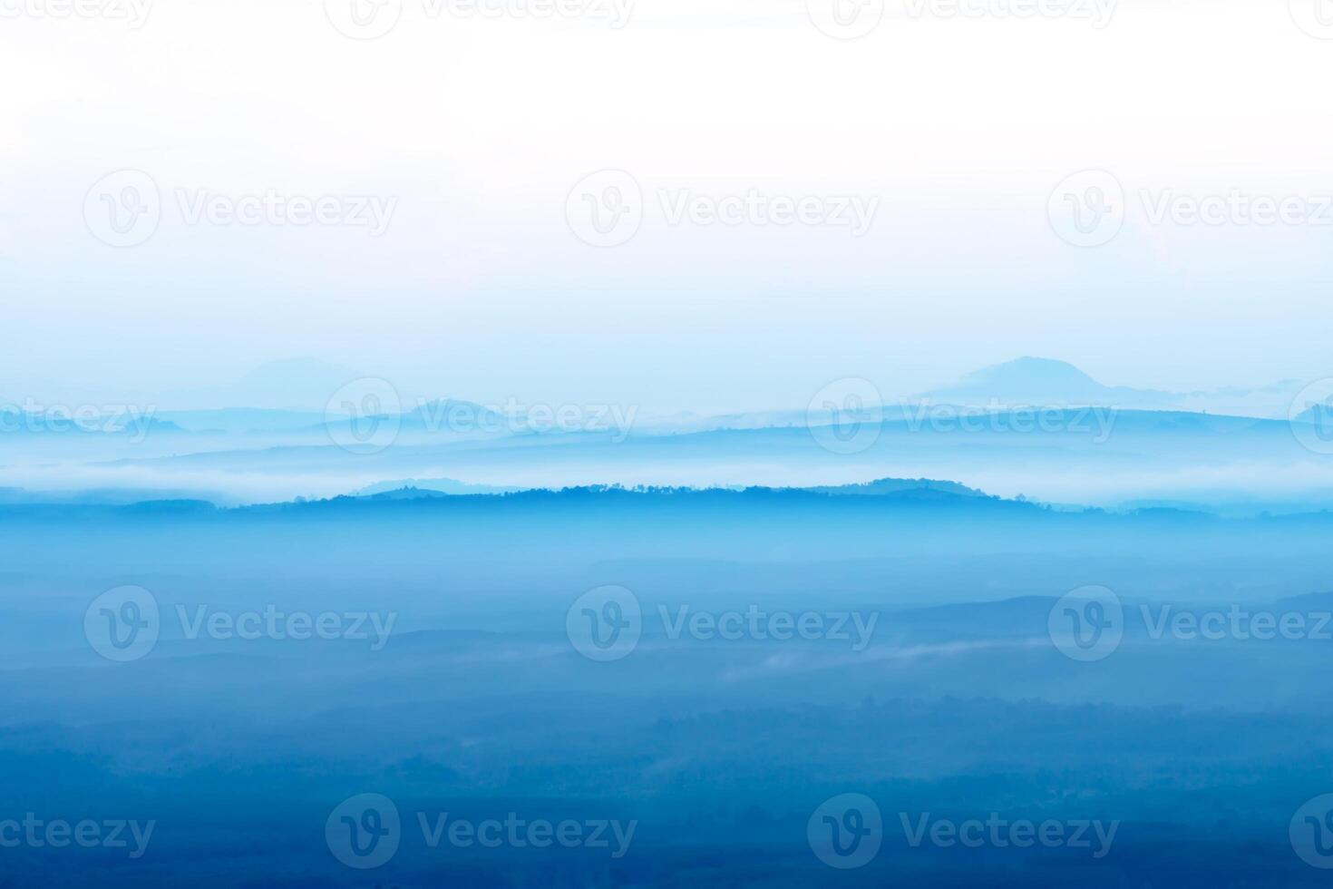 brouillard couverture Montagne photo