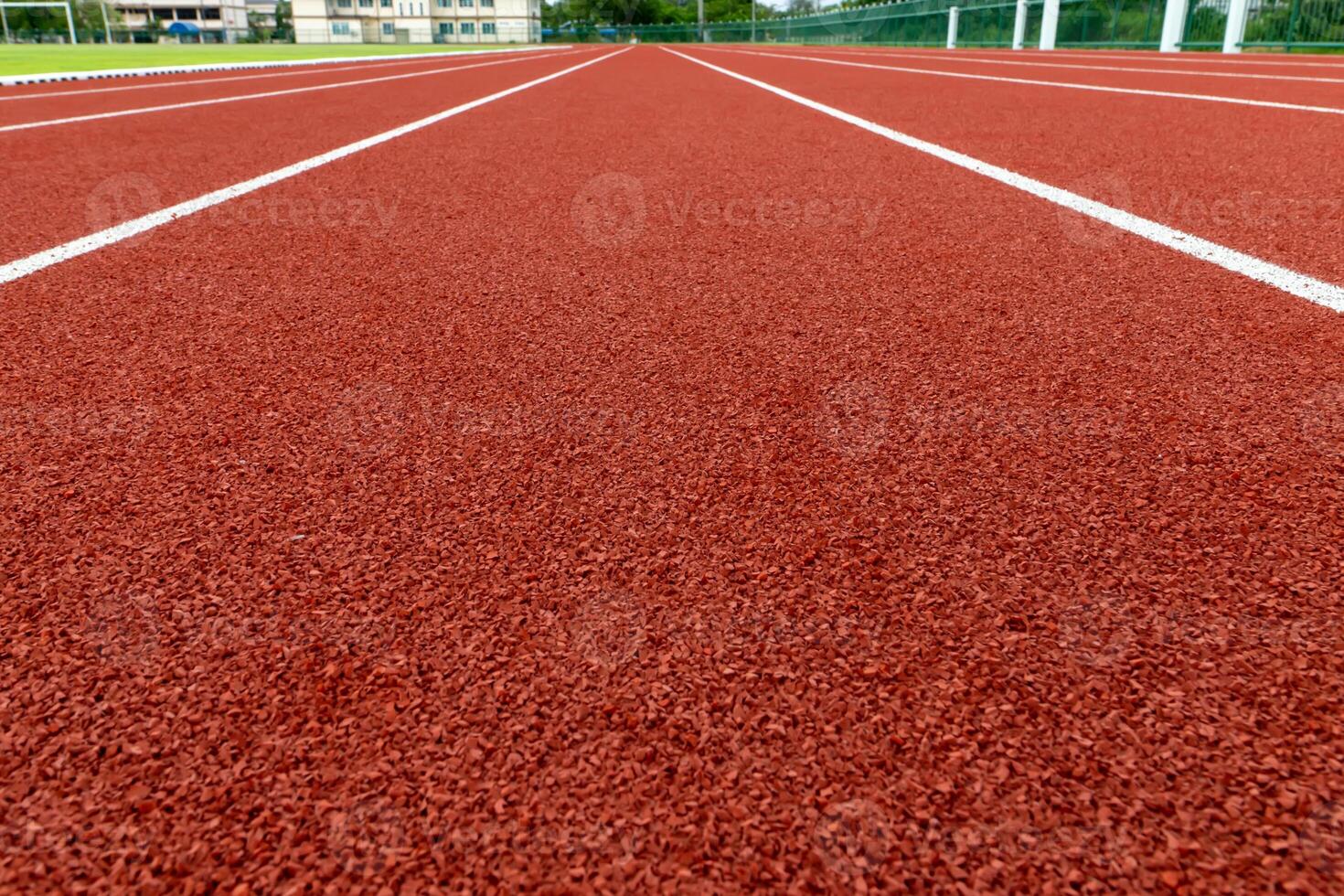 rouge tapis roulant à le stade photo