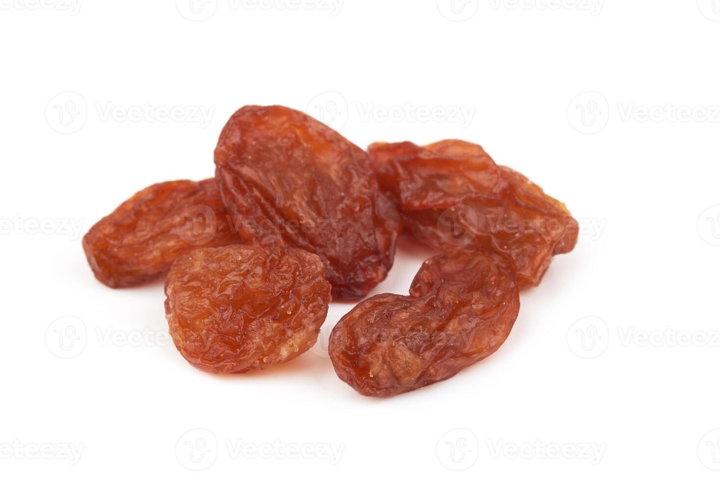 raisins secs isolé sur blanc photo