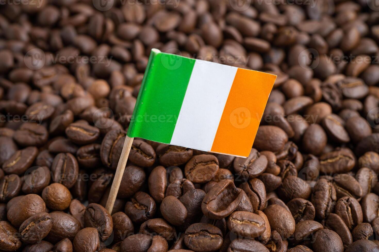 Irlande drapeau sur café haricot, importer exportation Commerce en ligne Commerce. photo