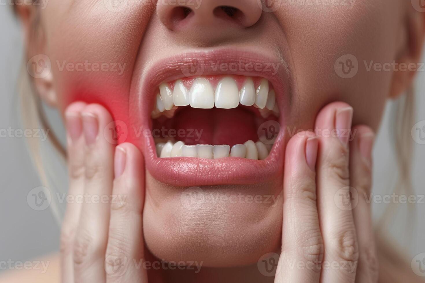 ai généré fermer de femme Souffrance de sévère mal aux dents, mise en évidence zone avec main photo