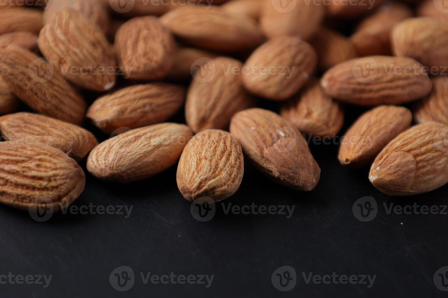 fermer de amande, écrou nourriture, marron amandes photo