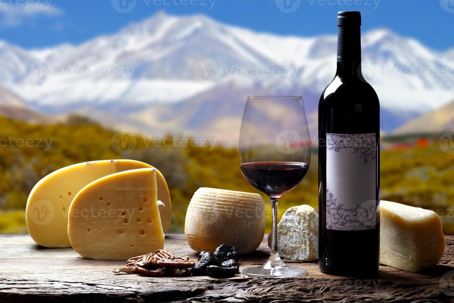 rouge du vin avec fromage photo