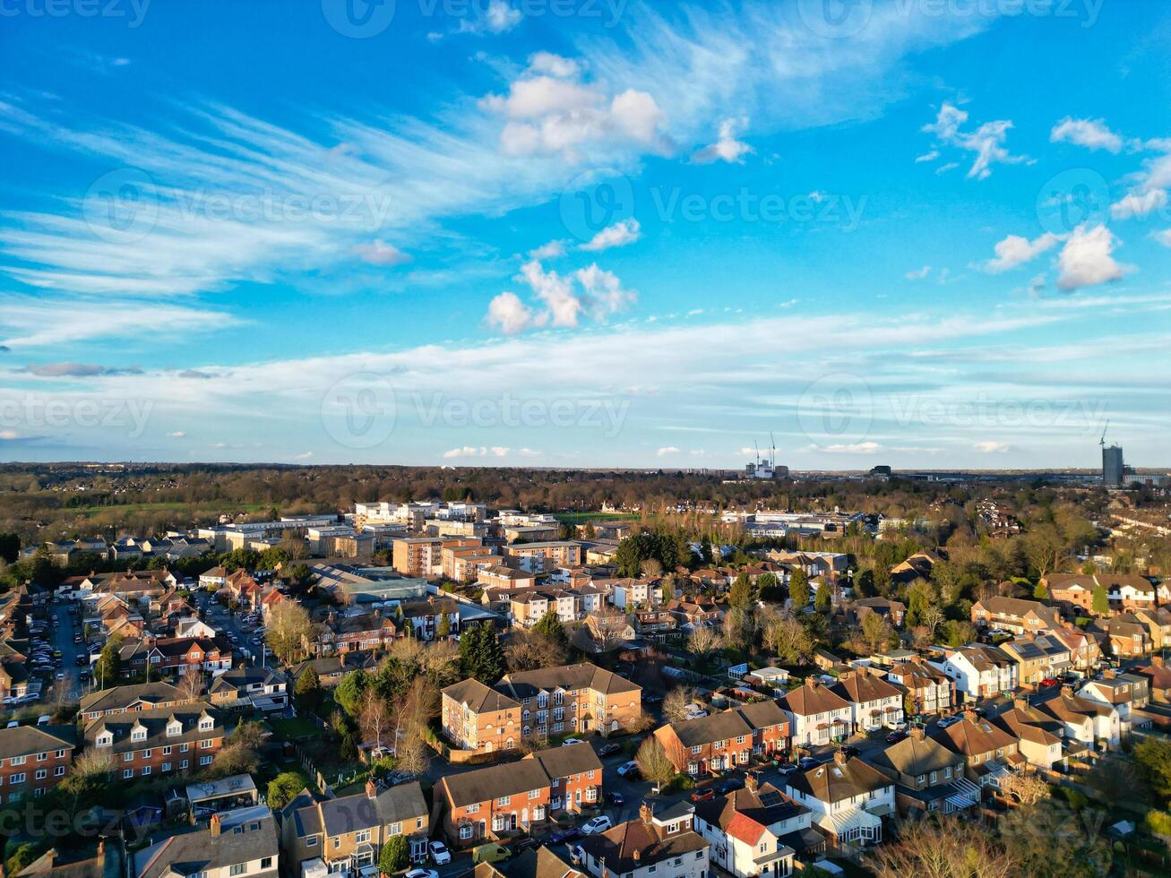 aérien vue de central Watford ville de Angleterre Royaume-Uni. Mars 3ème, 2024 photo