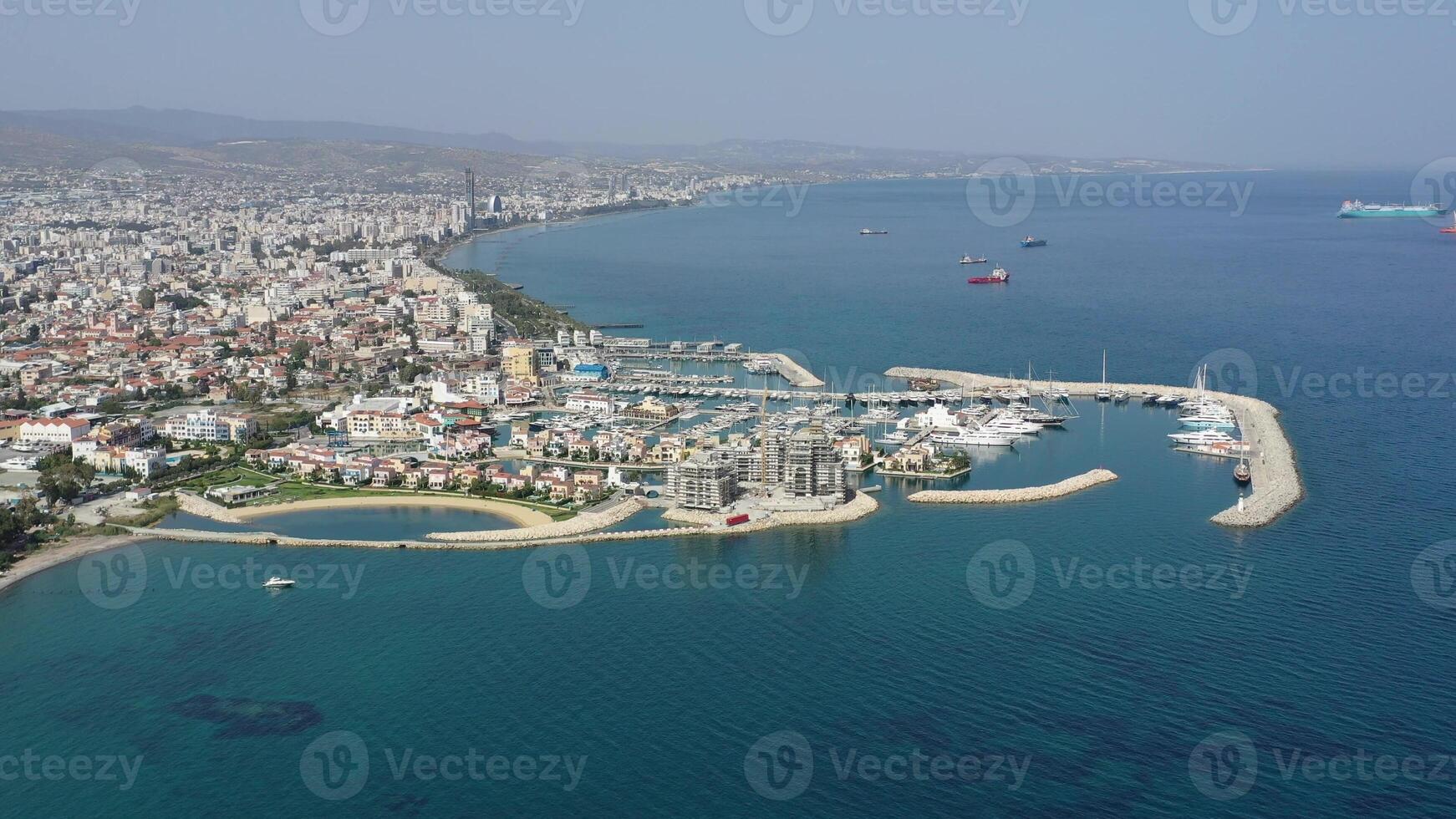 Chypre côte avec falaises aérien vue photo