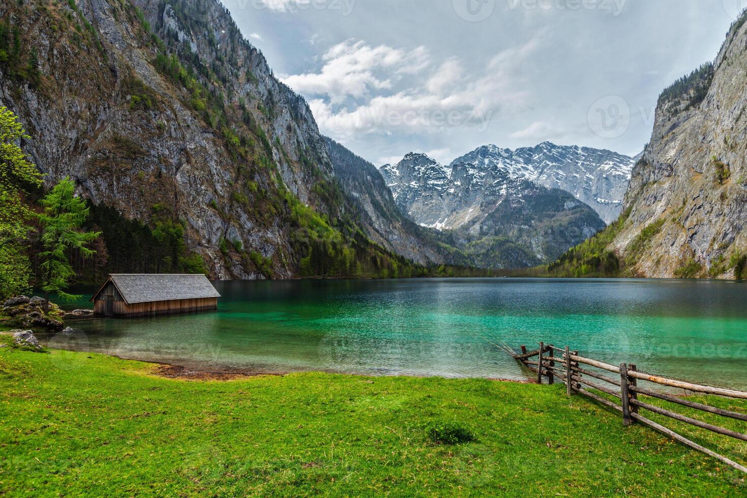 observer lac. Bavière, Allemagne photo