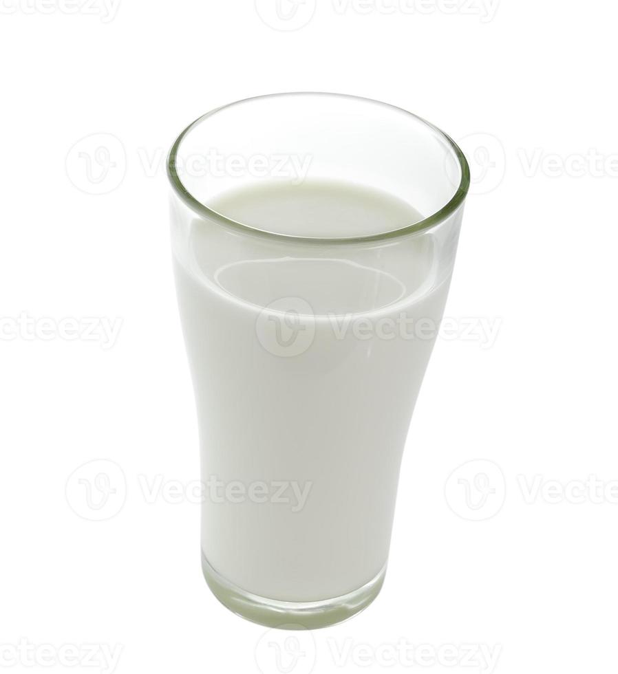 verre de lait isolé sur fond blanc photo