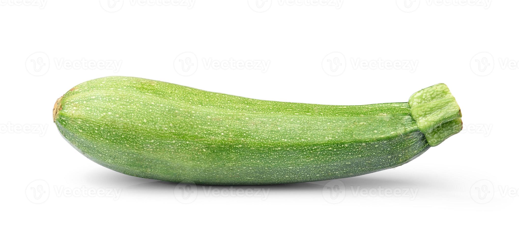 Courgettes de légumes frais isolé sur fond blanc photo