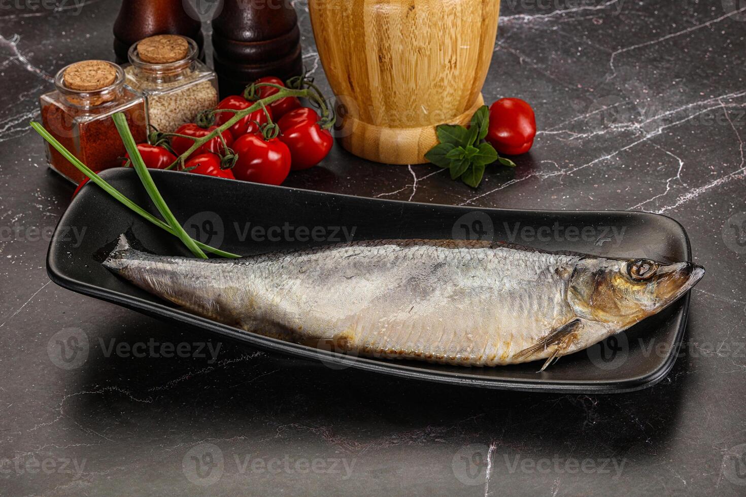 entier brut salé hareng poisson photo