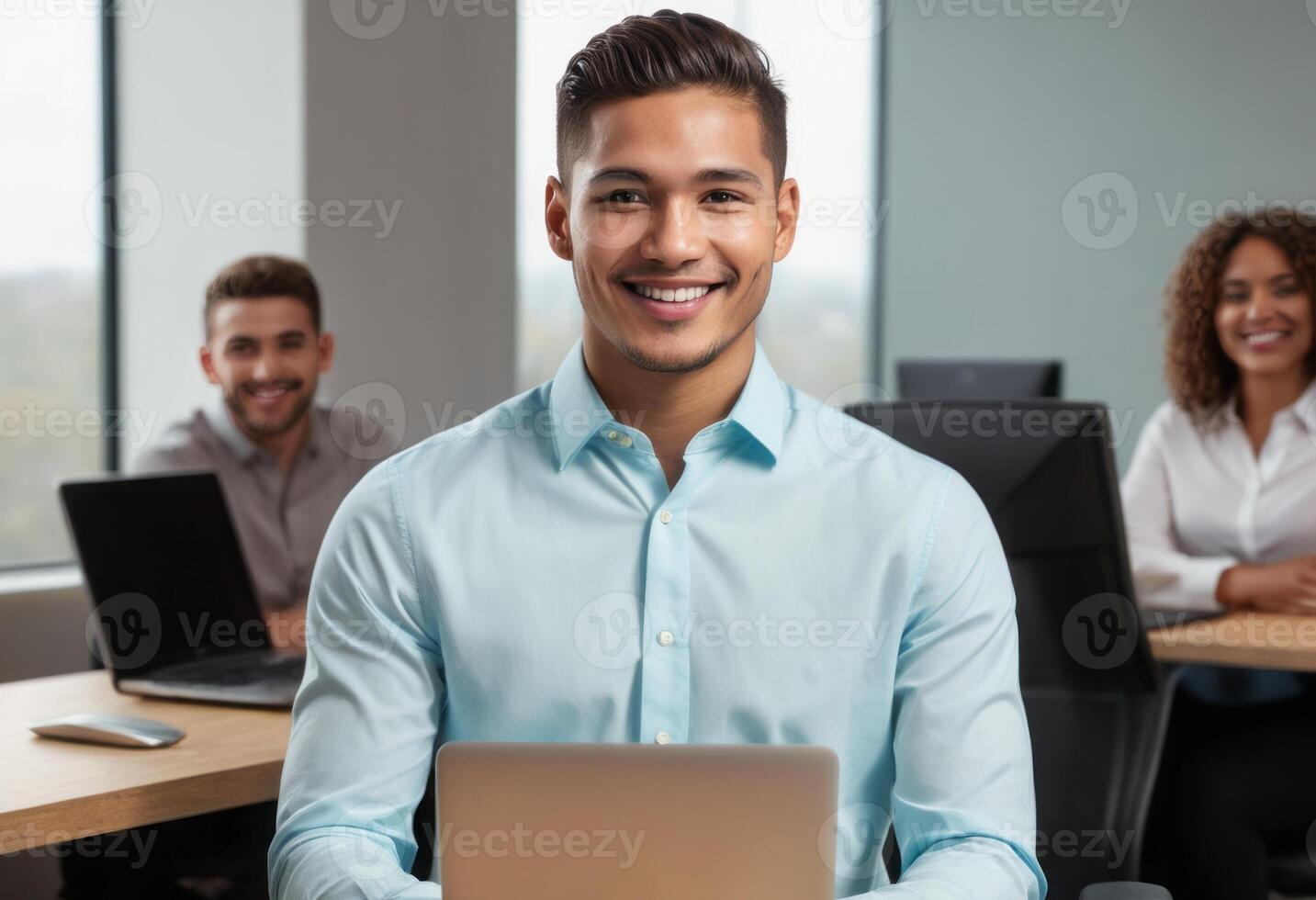 ai généré sur de soi homme dans lumière bleu chemise travail sur une portable dans le bureau. professionnel et sécurise travail comportement. photo