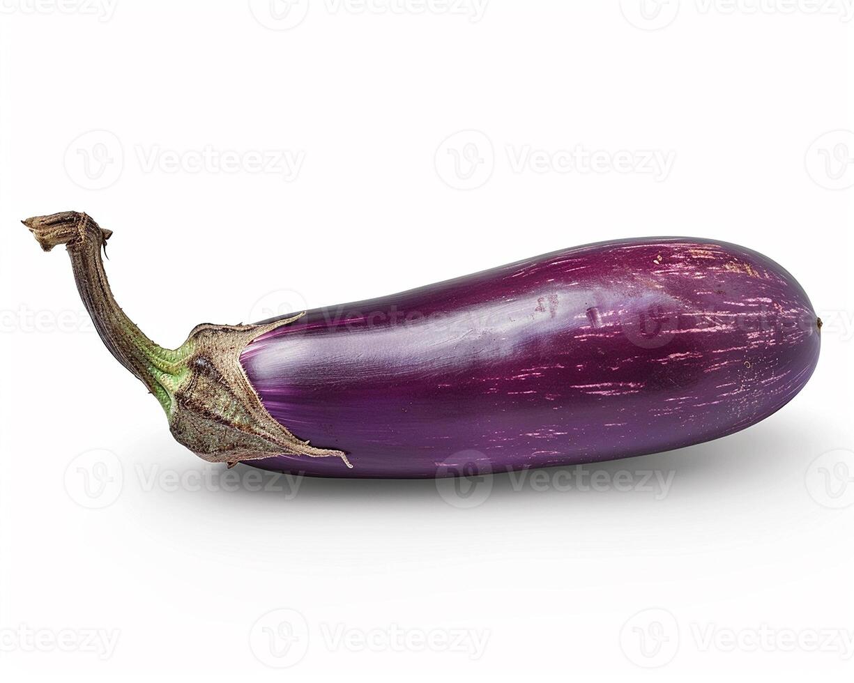 ai généré Frais aubergine isolé sur blanc Contexte. fermer tir. photo