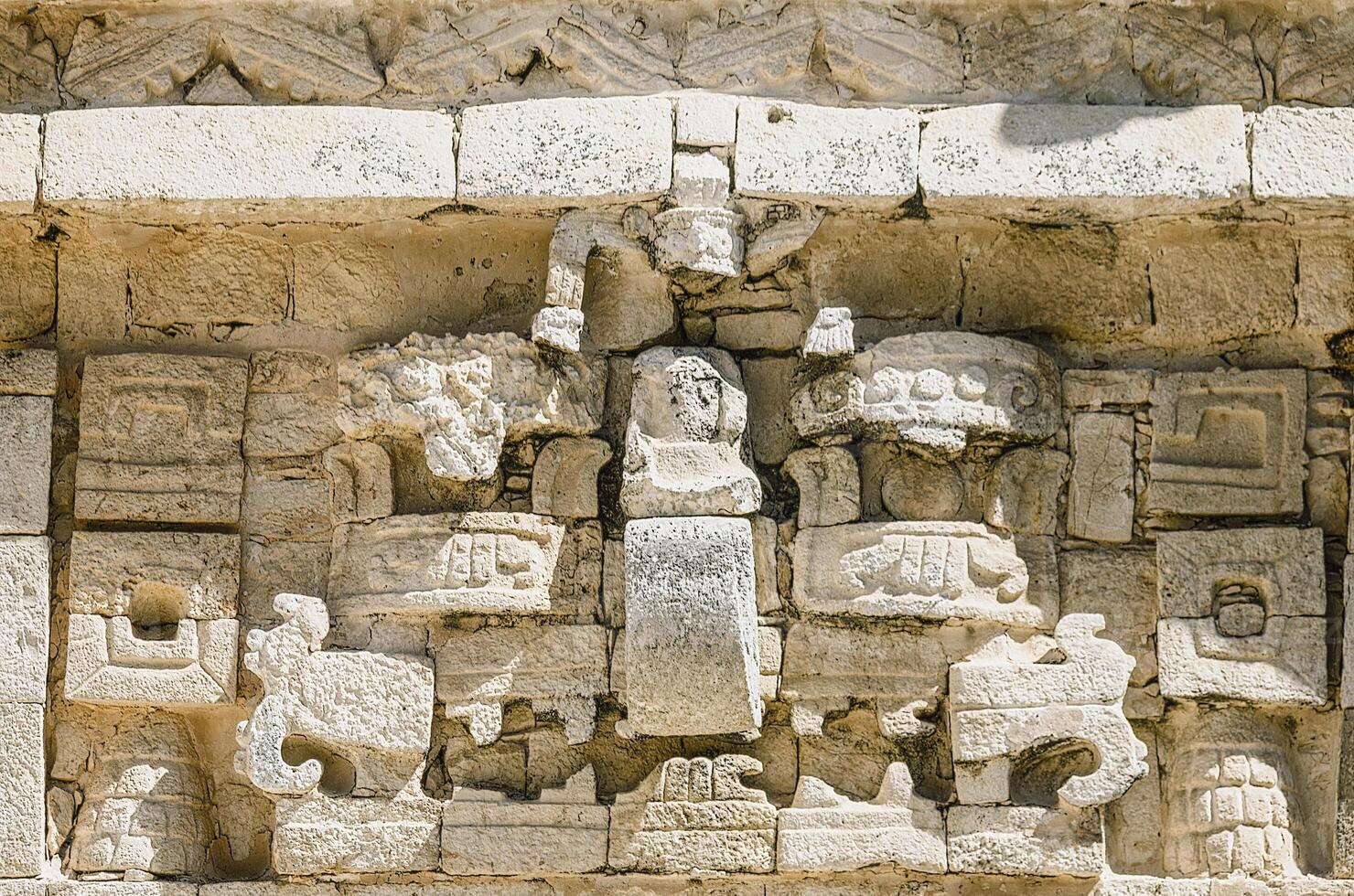 le église détail à chichen Itza, merveille de le monde photo