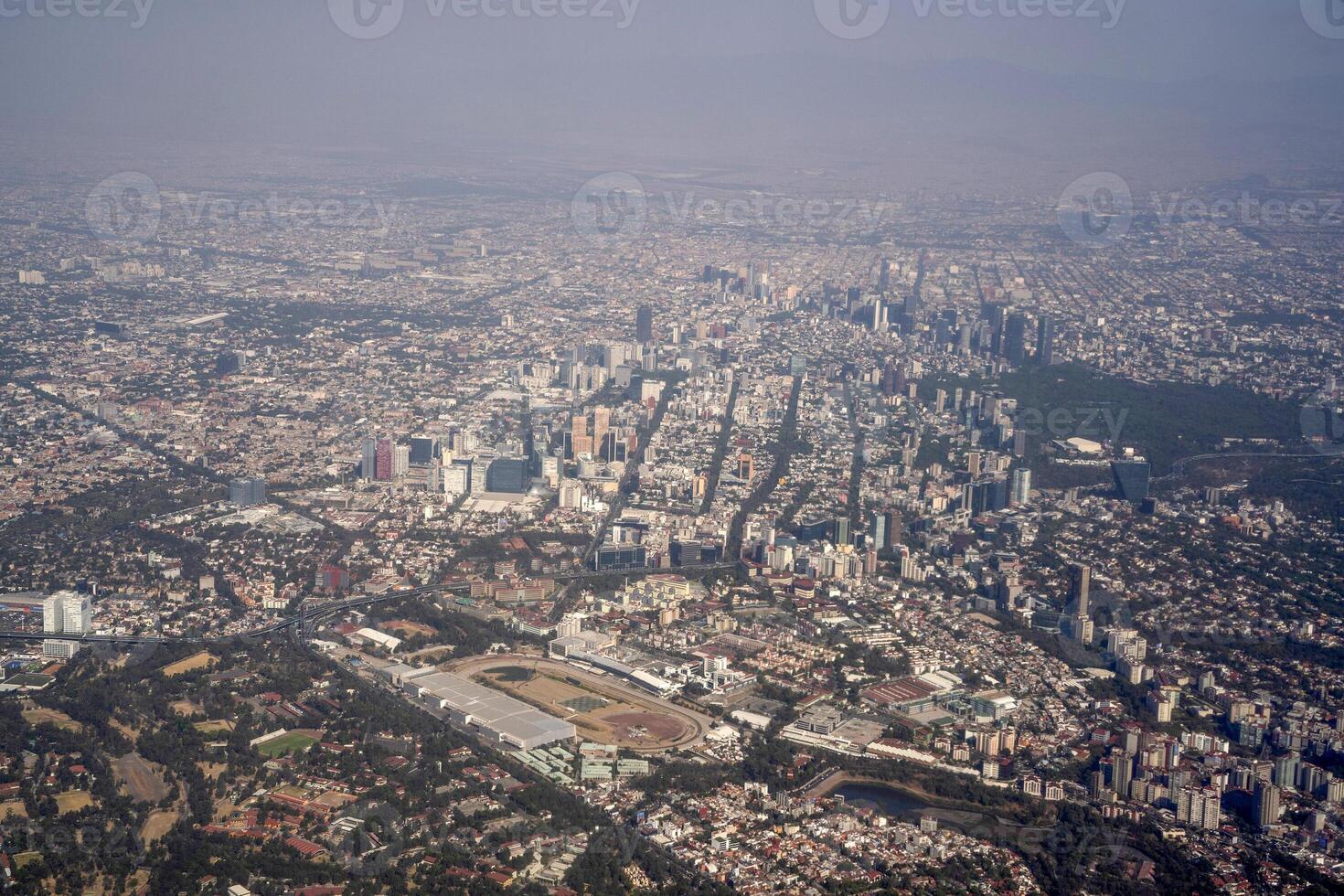 mexique ville vue aérienne paysage d'avion photo