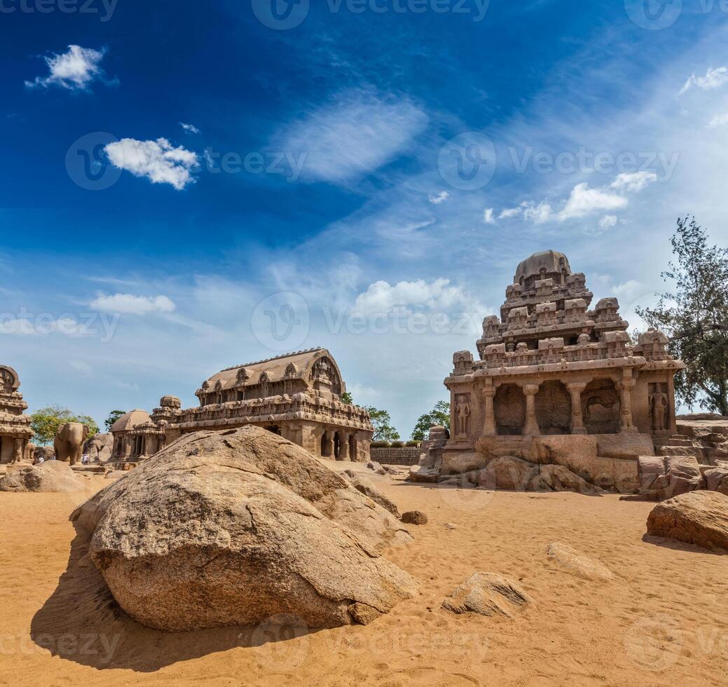 cinq rathas. Mahabalipuram, Tamil Nadu, Sud Inde photo