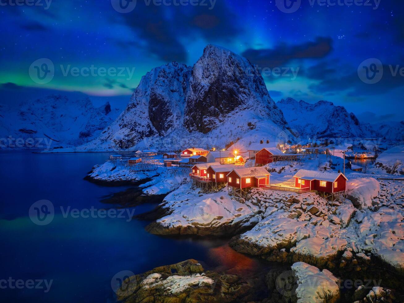 hamnoy pêche village sur lofoten îles, Norvège photo