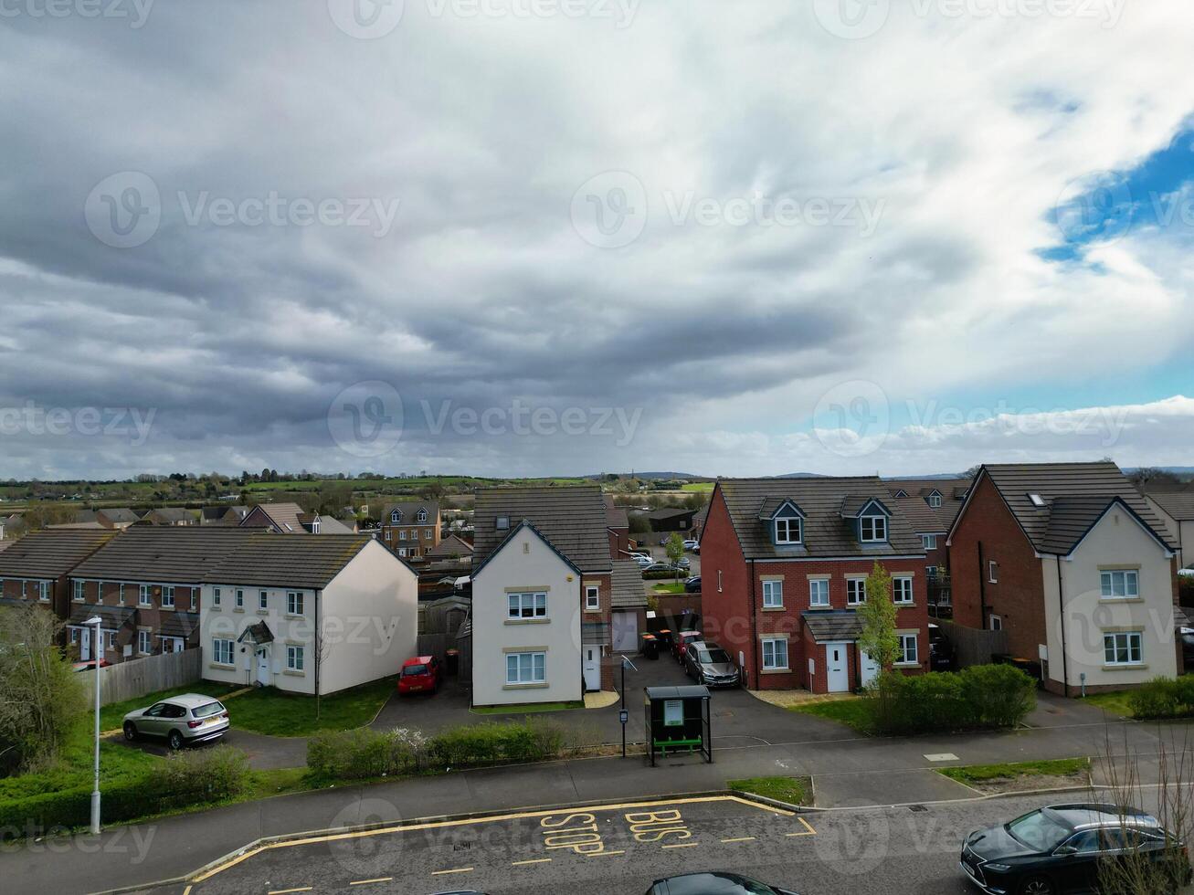 aérien vue de central leighton buse ville de Angleterre génial grande-bretagne. Mars 29, 2024 photo