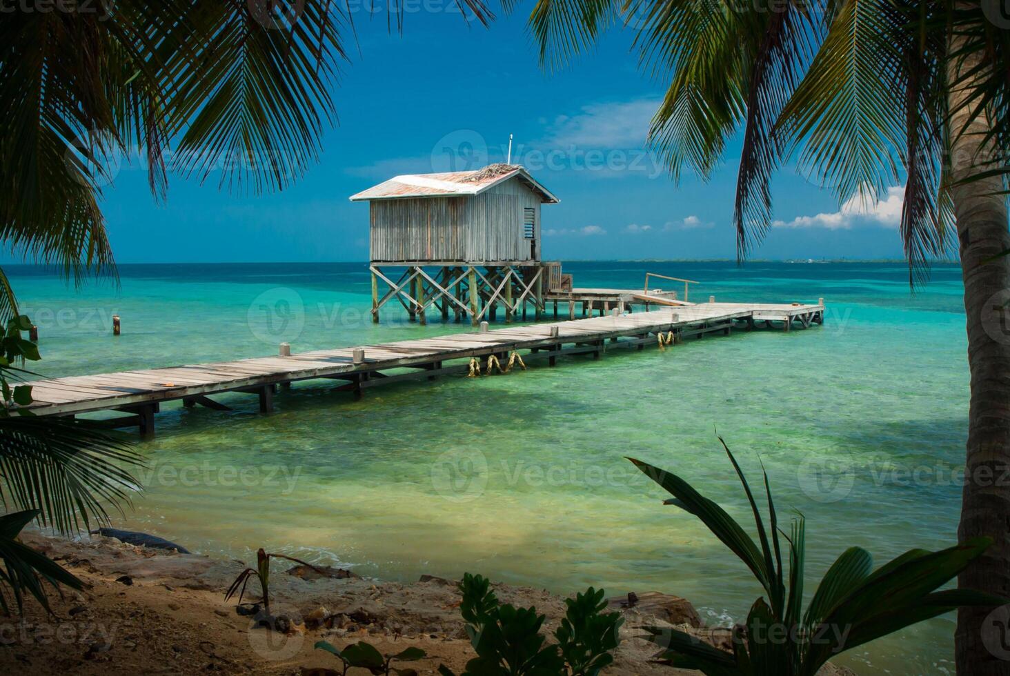 Belize cayes - petit tropical île à barrière récif avec paradis plage - connu pour plongée, plongée en apnée et relaxant les vacances - Caraïbes mer, bélize, central Amérique photo