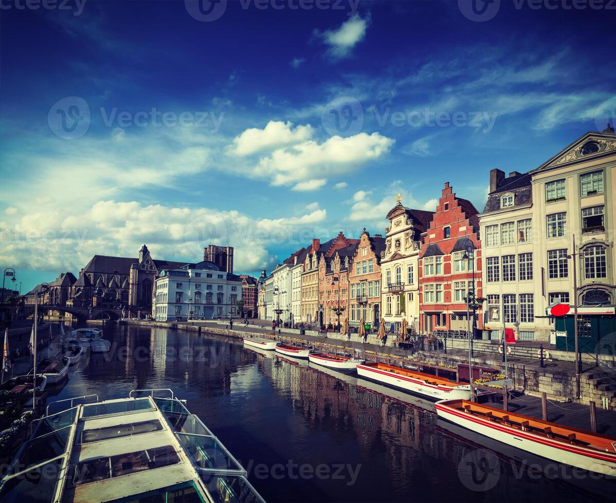 Gand canal. Gand, Belgique photo