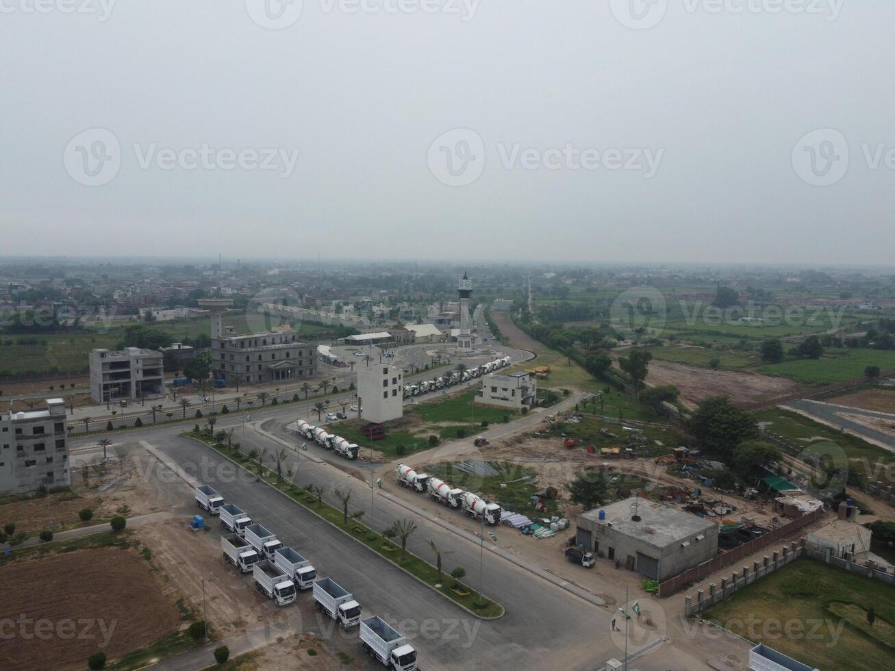 haute angle vue avec drone de Ouest Marina logement société dans lahore Pakistan sur novembre 07, 2023 photo