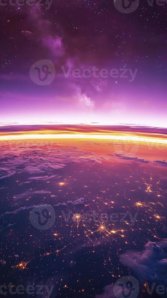 vue de le violet et Orange lumière par le la terre horizon. photo