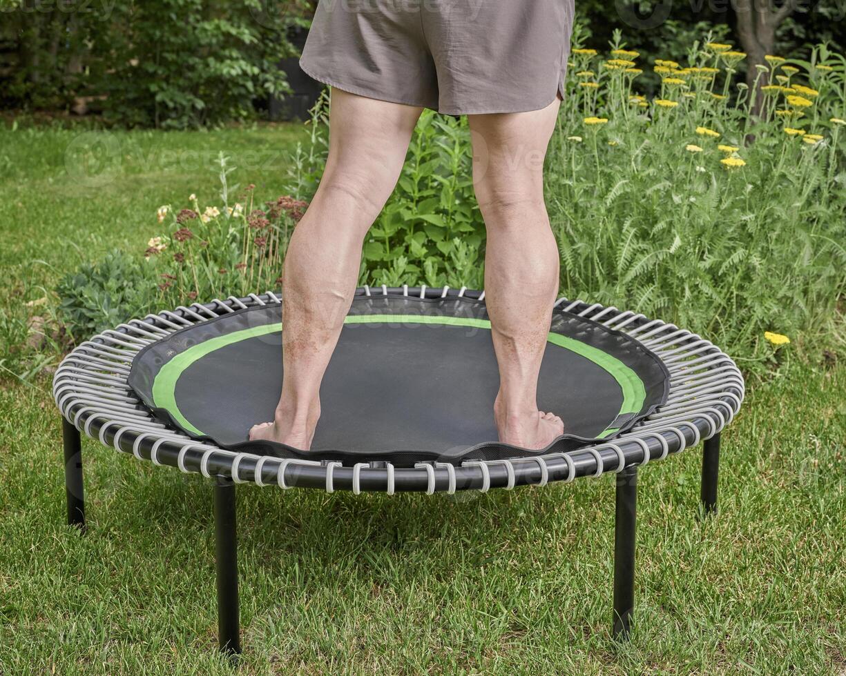 rebondir avec mini trampoline photo