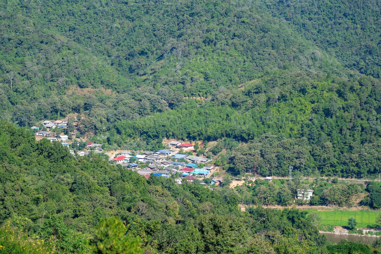 scénique vue paysage de montagnes dans nord Thaïlande photo