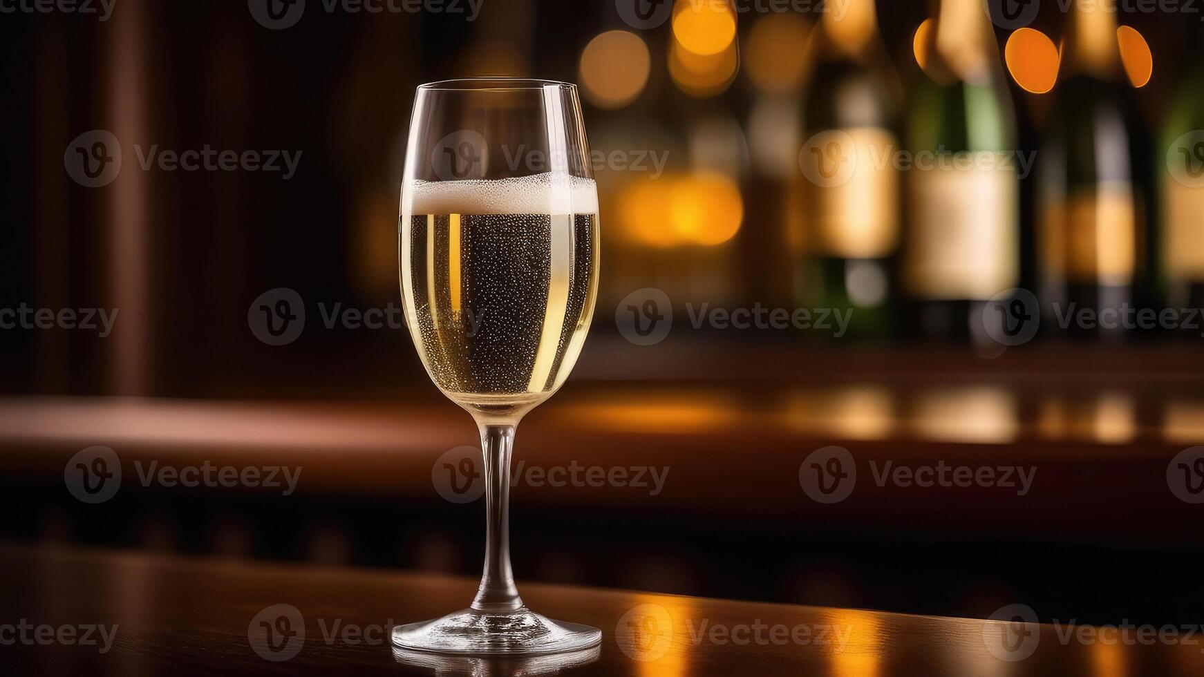 ai généré verre de blanc pétillant du vin sur table dans bar, flou de mauvaise humeur foncé arrière-plan, sélectif concentrer photo