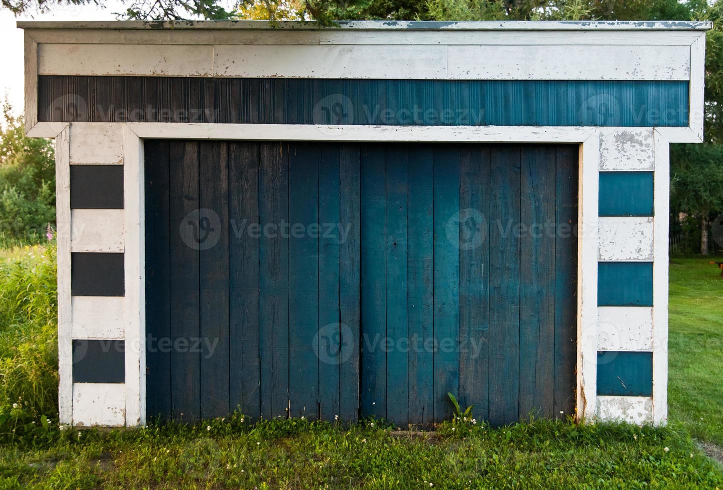 garage en pleine nature photo