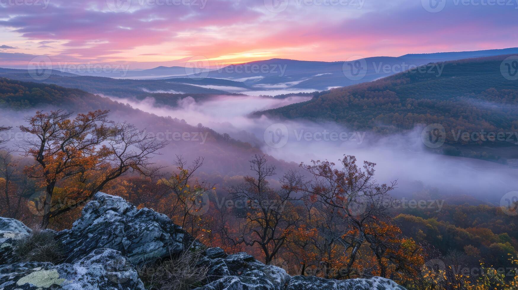 brumeux Montagne Matin paysage photo