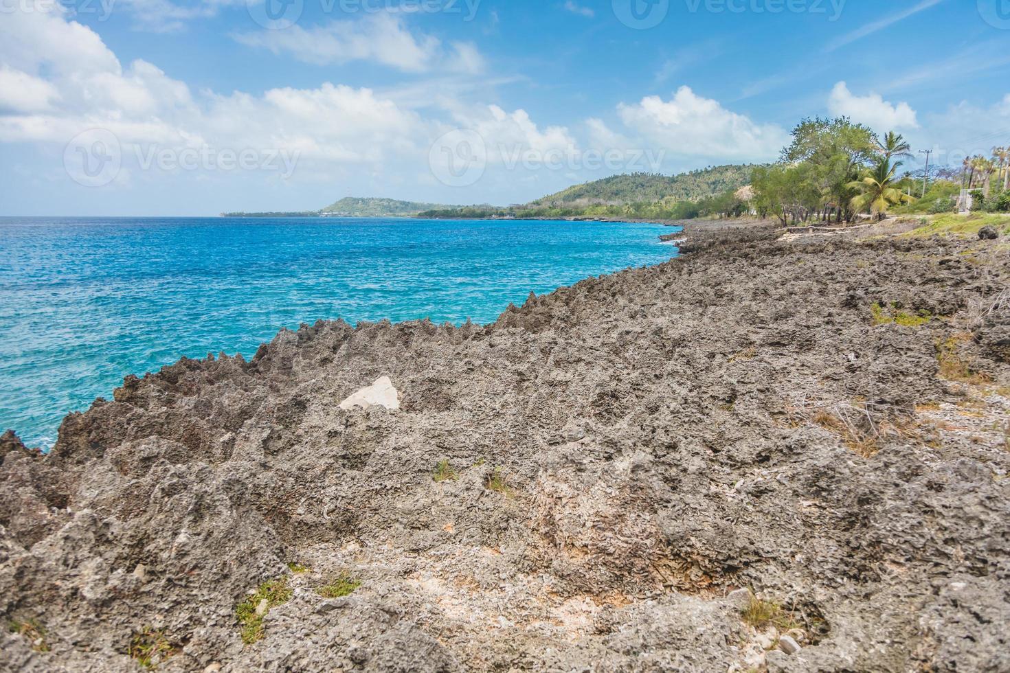 rivage volcanique de l'île de san andres photo