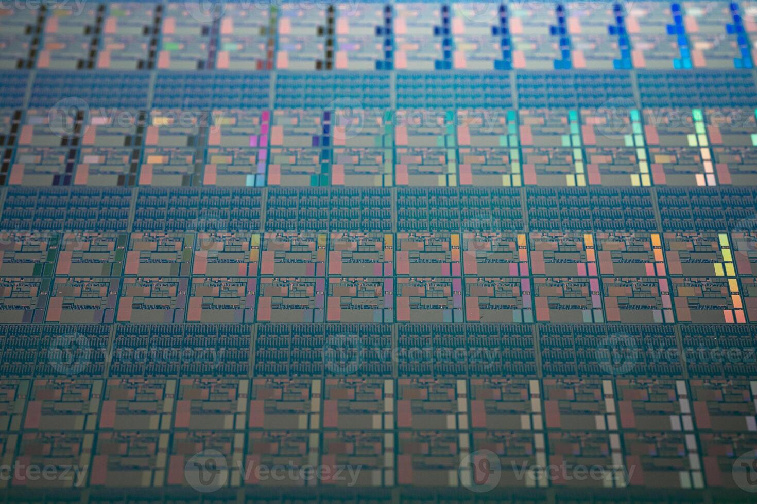 plaquette de silicium pour la fabrication de semi-conducteurs de circuits intégrés. photo