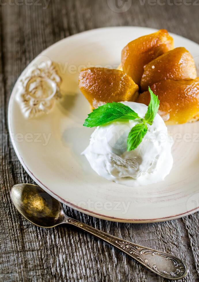 tarte tatin français dessert photo