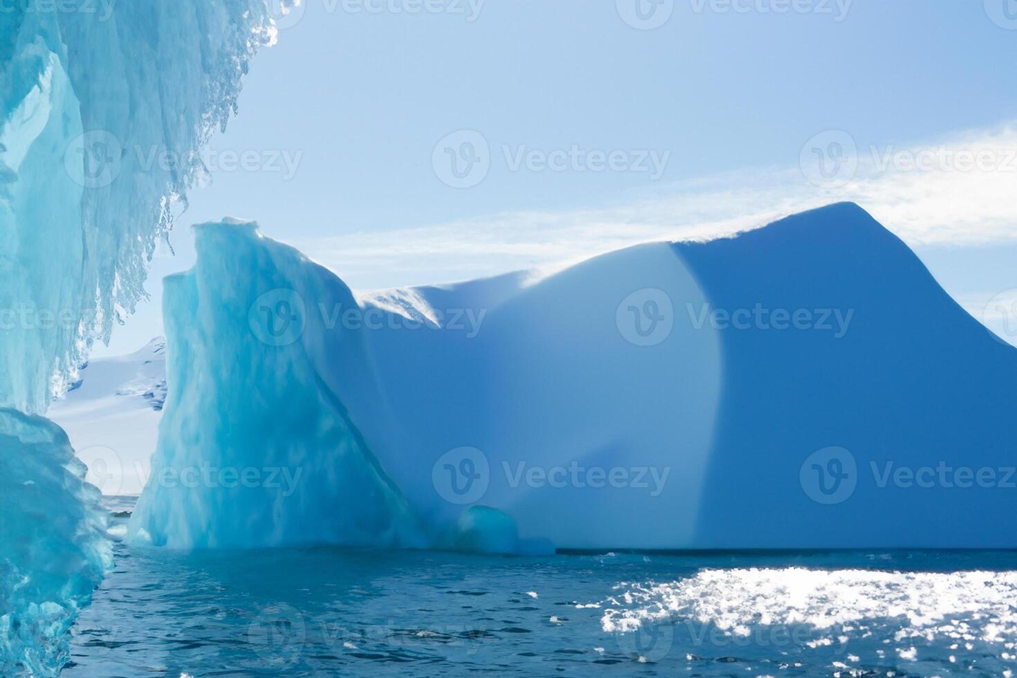 majestueux la glace falaises couronné par une cool atmosphère, encadré par le magnifique mer et ciel, prestidigitation une harmonieux panorama de la nature glacé grandeur et océanique splendeur photo