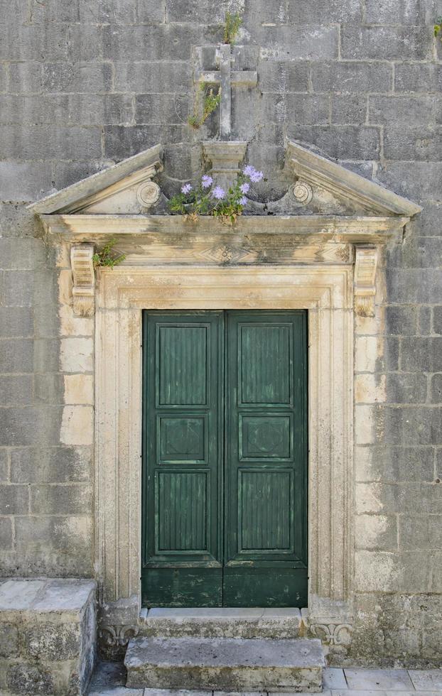 Vieille porte de Perast, Monténégro photo