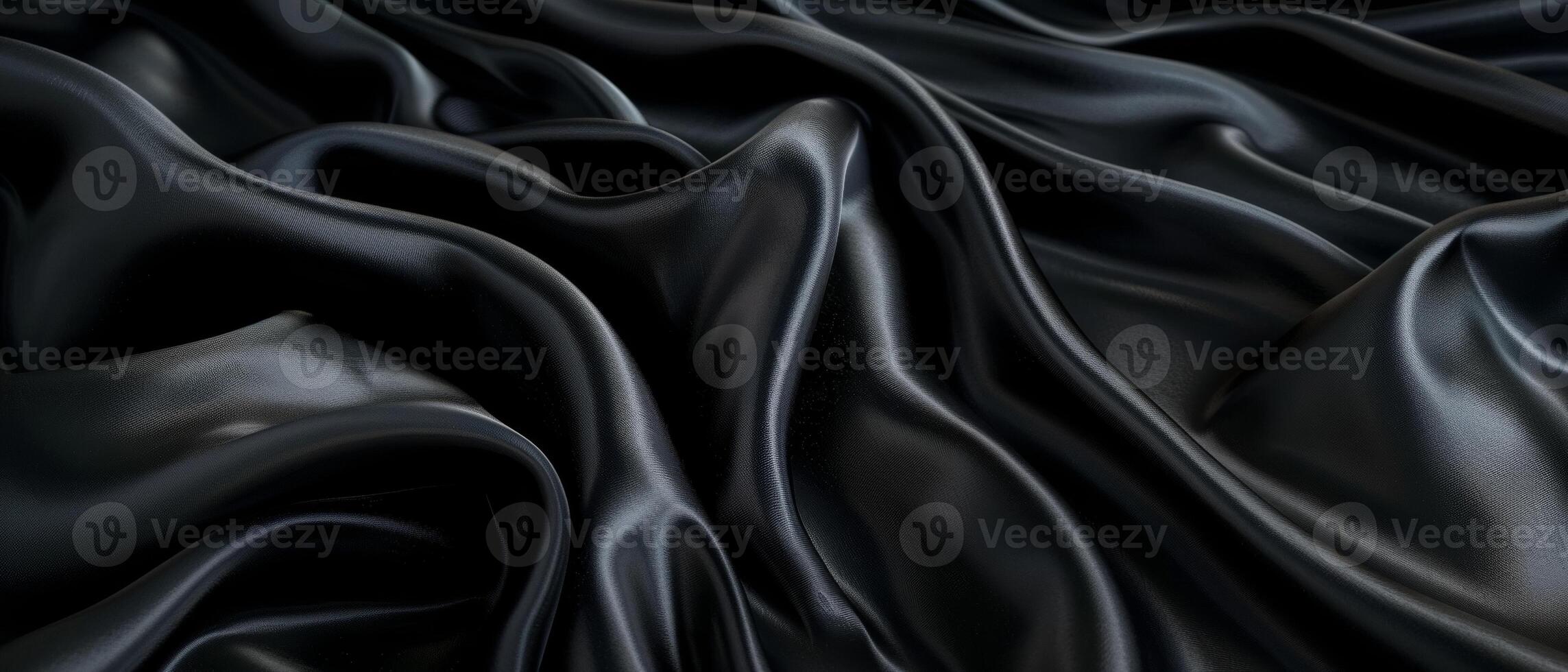 riches plis de jet noir satin drapé sensuellement, révélateur le étouffant éclat et fluide draper de le haute qualité tissu. photo