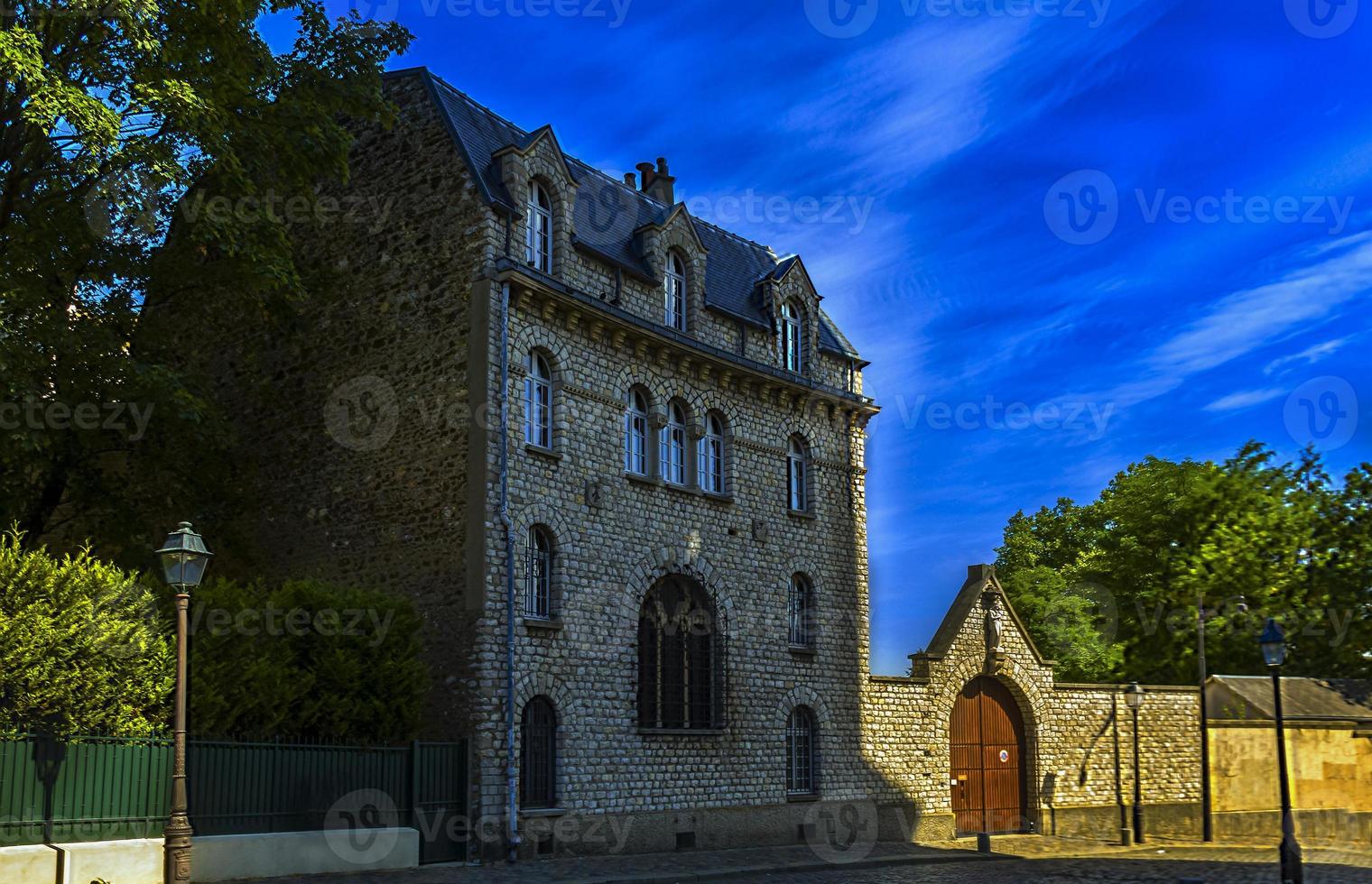 maison ancienne aux portes de paris photo