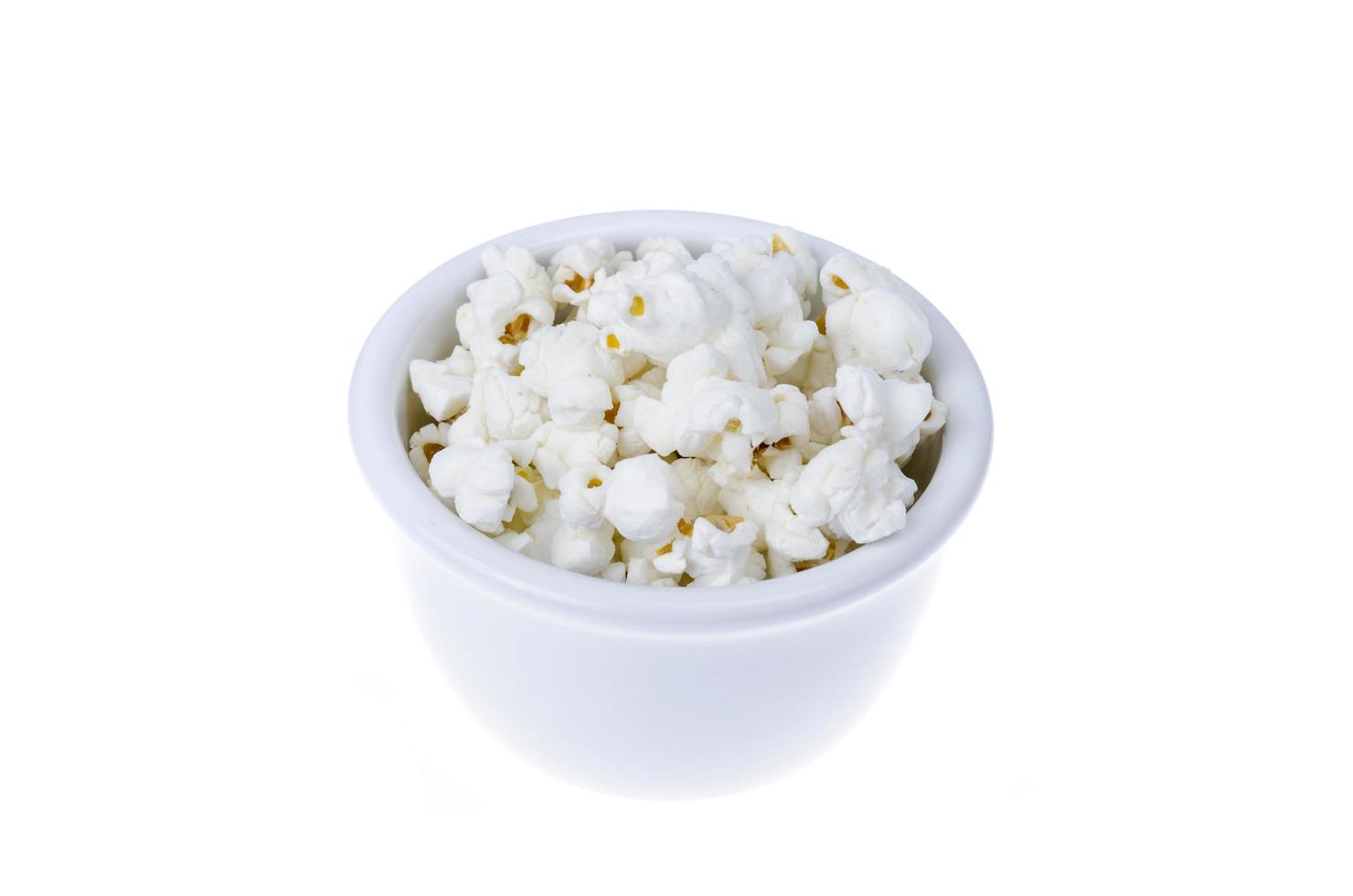 pop-corn croustillant aéré blanc doux. studio photo