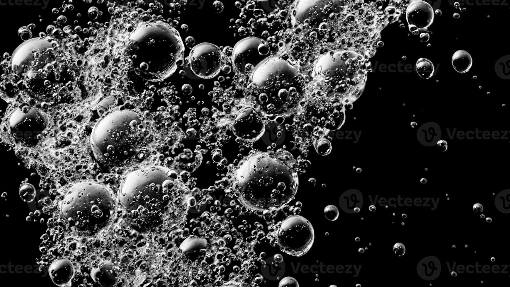 un soda l'eau bulles éclabousser sous-marin contre noir Contexte. photo