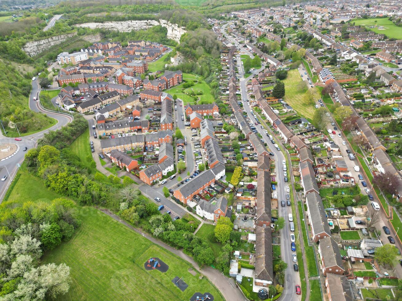 aérien vue de Résidentiel district de marchait ville de Rochester, Angleterre uni Royaume. avril 20e, 2024 photo