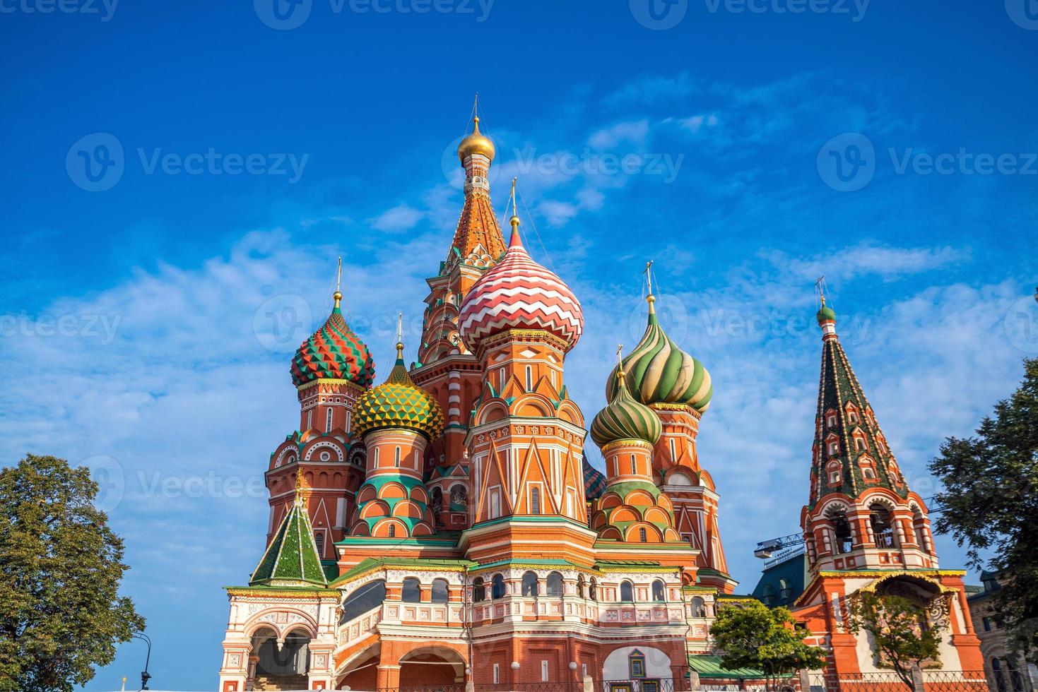 Cathédrale du basilic sur la place rouge à moscou photo