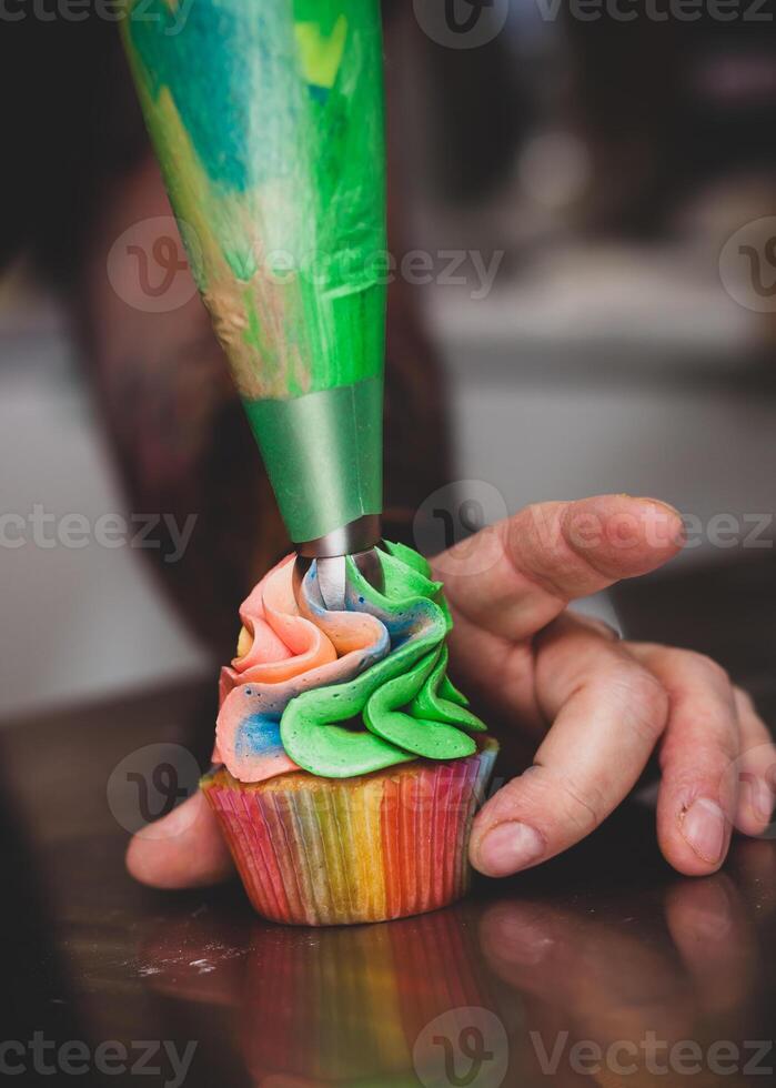 préparation de gâteau et carnaval des pâtisseries. photo