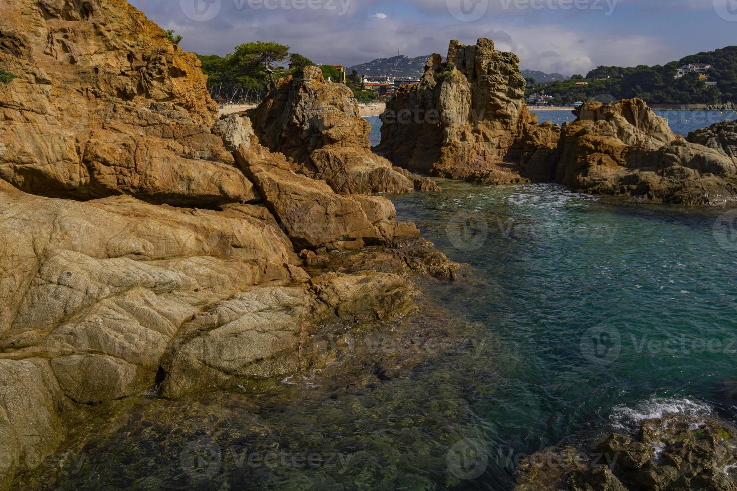 paysage marin de la station balnéaire de la costa brava près de la ville de lloret de mar en espagne photo