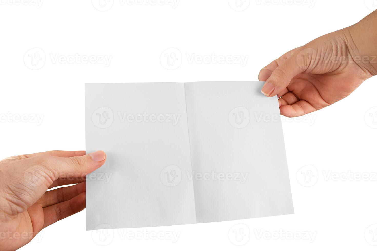 deux mains avec brochure sur blanc Contexte photo