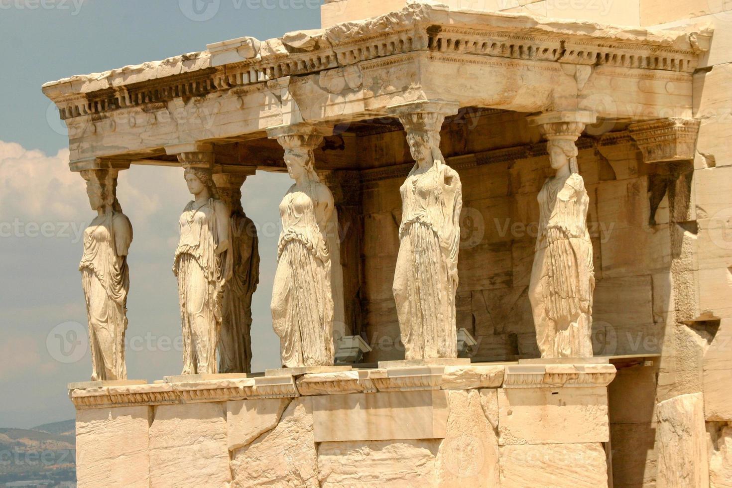 les ruines de la ville historique d'athènes grèce, le parthénon, l'acropole et la colline de mars photo